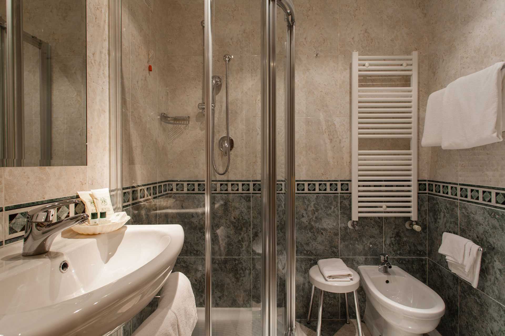 small room with french bed 1