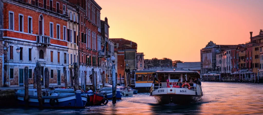 What is the best hotel in Venice for solo travelers?